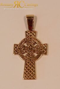 【送料無料】ネックレス レディースソリッドセルティックゴールドグラムクロスペンダントladies large solid celtic cross pendant  in 9ct gold extra large 115 grams 2097