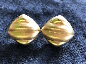 【送料無料】ネックレス　イエローゴールドグラムスタッドイヤリングstud earrings in 18ct yellow gold 15mm x 15mm 7 grams｜hokushin