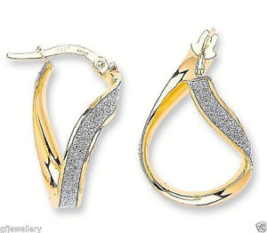 【送料無料】ネックレス　イエローゴールドフープイヤリング9ct hallmarked yellow gold moondust inlaid 26mm wavy hoop earrings