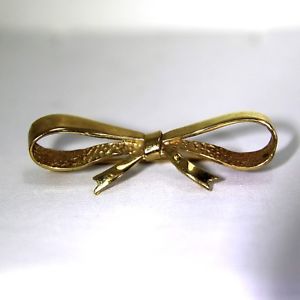 【送料無料】ネックレス　リボンボウイエローゴールドブローチattractive ribbon bow 9ct yellow gold brooch｜hokushin 27,735円