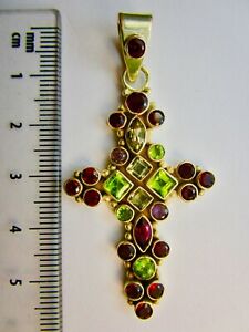 【送料無料】ネックレス シルバークロスペンダントガーネットシトリン925 st silver cross pendant with garnets amp; peridots amp; citrine