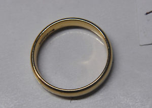 【送料無料】ネックレス　ゴールドプレーンサイズグラム9ct gold plain d shaped 41mm wedding ring size r 12 39 grams to