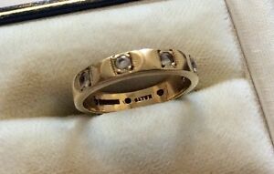 【送料無料】ネックレス　ヴィンテージゴールドホワイトクォーツフルリングlovely ladies stamped early vintage 9ct gold white quartz full eternity ring