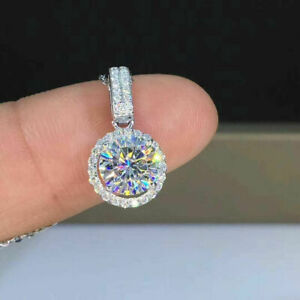 【送料無料】ネックレス　ラウンドブリリアントハローペンダントｋホワイトチェーンゴールド2ct round brilliant moissanite halo pendant 14k white gold over without chain｜hokushin