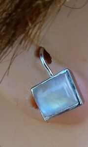 【送料無料】ネックレス　18kホワイトゴールドイアリングon special 18 k white gold mother of pearl geometric earrings