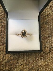 【送料無料】ネックレス　イエローゴールドサファイアクラスタリングサイズhallmarked 375 9ct yellow gold sapphire cluster ring sizel