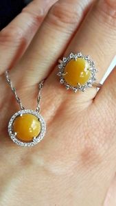 【送料無料】ネックレス　タイプシルバーリングペンダントチェーンセットgenuine 695ct honey jadeite jade type a silver ring amp; pendant set with chain