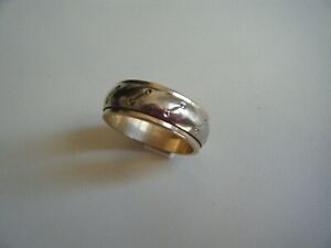 【送料無料】ネックレス　イエローホワイトゴールドリングセンターリング9ct yellow and white gold ring, spinning centre, very heavy a most unusual ring