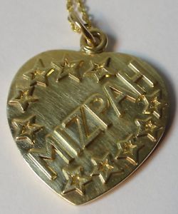 【送料無料】ネックレス　ゴールドペンダントチェーンmizpah solid 9ct gold pendant amp; 9ct chain boxed with certificate 57g hallmarked 28,587円