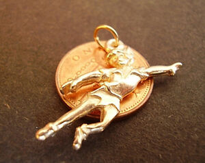 【送料無料】ネックレス　lovely 9k 9ct goldpeter pancharm charmslovely 9k 9ct gold peter pan charm charms｜hokushin 31,187円