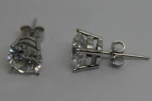 【送料無料】ネックレス　ホワイトゴールドクローラウンドスタッドイヤリングエクスプレスポストgenuine 9ct white gold clawset round 7mm stud earrings *free express post｜hokushin