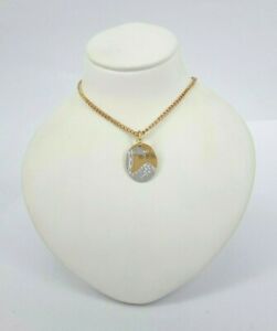 【送料無料】ネックレス　イエローホワイトゴールドトーンメダルドルmiran 081271 9k yellowwhite gold 2 tone baptismal medal 13 g rrp 295