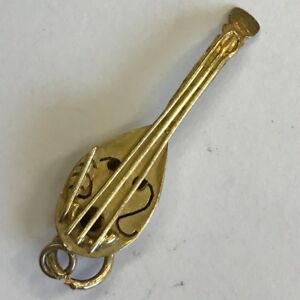 【送料無料】ネックレス　ビンテージソリッドイエローゴールドマンドリンvintage solid 18ct yellow gold mandolin charm 08cm x 3cm｜hokushin