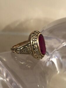【送料無料】ネックレス　ゴールドハイスクールカレッジリングサイズlovely 10ct gold high school college ring red gem stone small size gh