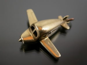 【送料無料】ネックレス　ビンテージゴールドペンダントrare vintage 9ct gold aeroplane pendant charm 1974