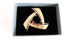 【送料無料】ネックレス イエローゴールドイタリアブローチルビーオープンセット18ct yellow gold italian open triangular brooch set with 3 rubies