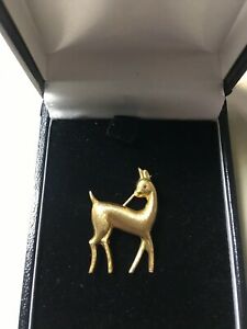 【送料無料】ネックレス　イエローゴールドブローチ18ct 750 yellow gold, deer brooch
