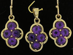 【送料無料】ネックレス　ソリッドｋゴールドアメジストクラスタドロップイヤリングペンダントe053 solid 9k gold natural amethyst cluster drop earrings amp; pendant matching set