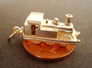 【送料無料】ネックレス　イエローゴールド9ct yellow gold opening steam train opening charm