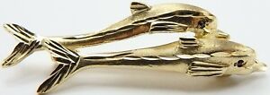 【送料無料】ネックレス　イエローゴールドブローチセットイルカグラム9ct yellow gold brooch 2 leaping dolphins with gem set eyes weighs 69 grams