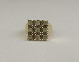 【送料無料】ネックレス　イエローゴールドサファイアクラスタリングサイズ9ct yellow gold sapphire cluster ring uk size k us 5