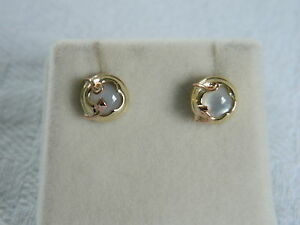【送料無料】ネックレス　ウェールズゴールドチューダースタッドイヤリングclogau 9ct welsh gold tudor court mother of pearl stud earrings rrp 28000