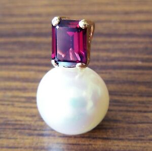 【送料無料】ネックレス　ホワイトサウスシーパールガーネットイエローゴールドペンダント121mm white south sea pearl rhodolite garnet 18ct yellow gold pendant cert