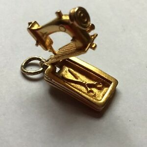 【送料無料】ネックレス　ブレスレットイエローミシンハサミペンダントhm hallmarked 9k 9ct yellow sewing machine scissors charm pendant for bracelet