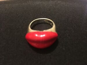 【送料無料】ネックレス　トマスsaboスターリング925サイズp nwot rrp239thomas sabo sterling silver 925 ring red lips enamel size p nwot rrp 239