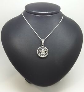 【送料無料】ネックレス miran 080346 9kホワイトゴールドメドゥーサシマメノウペンダントrrp485miran 080346 9k white gold medusa onyx pendant rrp485