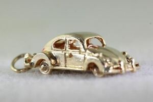 【送料無料】ネックレス　vintage 14kgold 3d classic carフォルクスワーゲンvolkswagon bugmoveable wheels charm pendantvintage 14k gold 3d classic car vw volks