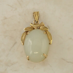 【送料無料】ネックレス　14ctライトグリーンカボションペンダントsecondhand 14ct yellow gold oval light green jade cabochon pendant