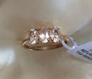 【貨物輸送無料】首飾り 9kイェローゴールド1 ctmarropinoモルガナイト3石ころ大いさr9k yellow gold, 1 コンピュータ断層撮影法, marropino, morganite ring, 3 stone, trilogy, size r ジュエリー・アクセサリー-ネックレス・ペンダント-男女兼用アクセサリー