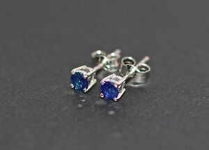 【送料無料】ネックレス　サファイアイアリング18ctホワイトゴールドダブルギャラリー06ctsapphire earrings 18ct gold stud white gold hallmarked double gallery 06ct