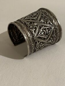 【貨物輸送無料】首飾り 折り返しantique silver cuff bracelet