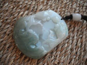 【貨物輸送無料】首飾り ファイングリーンペンダントcertd genuine untreated fine green jadeite jade pendant goldfish