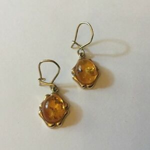 【送料無料】ネックレス　ゴールドバルトスポイトツイストイヤリングドロップbeautiful 9ct gold baltic amber drop dropper twist earrings