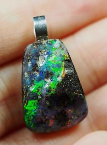 【送料無料】ネックレス　ビデオオーストラリアmultiオパールペンダント21x14x7 mmvideo australian multi colour boulder opal silver pendant 21x14x7 mm