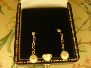 【送料無料】ネックレス　イヤリングセットbeautiful,finely crafted 9ct gold; genuine lustrous pearls set dangling earrings｜hokushin