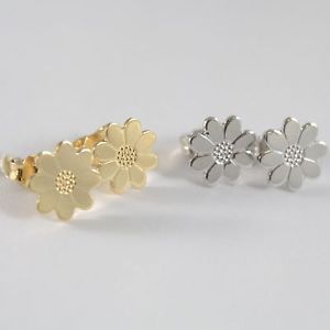 【送料無料】ネックレス yellow gold earrings 05white 750 18kdaisyflowerlength 09cmyellow gold earrings 0,5 white 750 18k, daisy, flower, length 09|hokushin