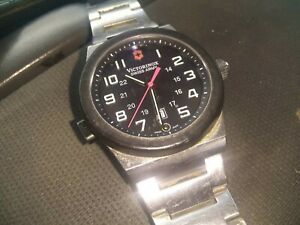 【送料無料】　腕時計　ビクトリノックススイスモスリンmensvictorinox swiss army mens used watches
