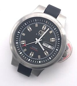 【送料無料】 腕時計 スチールウォッチnos guess 200mt steel i80176g1 cal vx43e watch 40 mm defect mag2|hokushin