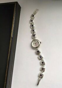 【送料無料】　腕時計　sterlingand stones quartz ladies wristwatch bydmsterling silver and stones quartz ladies wristwatch by dm