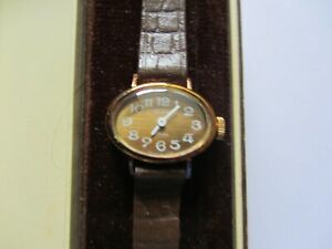 【送料無料】　腕時計　glashuttewatch glashtte ladies