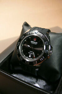 【貨物輸送無料】 ウオッチ スイスミリタリーステンレススチールケースシリコンストラップhanowa swiss military watch stainless steel case silicon strap quartz sm 06 4221