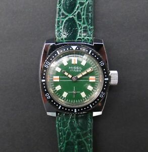 【貨物輸送無料】 ウオッチ ビンテージクッションダイバーミントvintage missil cushion shaped ladies diver’s wrist watch c1970 near mint gwo