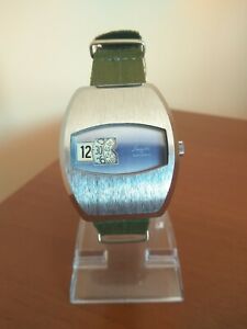 【貨物輸送無料】 ウオッチ ウォルサムジャンプ1960sヴィンテージインヴィクタvintage invicta by waltham direct read jump hour automatic wristwatch 1960s