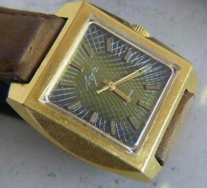 【送料無料】　腕時計　スクエアソluch de luxe square wristwatch ussr 2209 cal 23 j gold plated