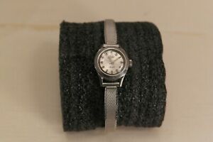 【送料無料】　腕時計　スターレットウォッチmido starlet watch