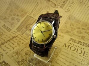 【送料無料】　腕時計　ビンテージメンズウォッチソvintage mens wrist watch luch ussr